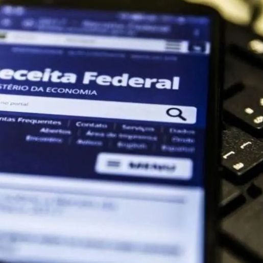 Seis em cada 10 professores de SC terão isenção do Imposto de Renda a partir de 2026