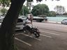PM guincha motocicleta estacionada irregularmente na Marcilio Dias