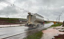 Chuva provoca transtornos em trecho na SC-163 em São Miguel do Oeste