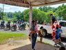 Moto Grupo Acelera no Mato Veiaco de Bandeirante realiza ação solidária de Natal