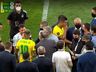 Agentes da PF e da Anvisa entram em campo para retirar 4 jogadores da Argentina 