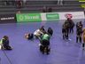 VÍDEO: Atletas descobrem morte de jogadora em quadra após partida em SC
