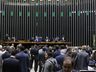 Câmara aprova projeto que proíbe descontos associativos em benefícios do INSS