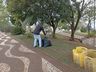 Praça recebe limpeza e melhorias na iluminação neste mês 
