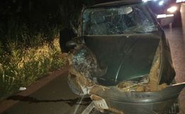 Violenta colisão entre dois carros é registrada na BR-282