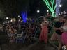 Grande público acompanha o acionamento das luzes de Natal na praça de São João do Oeste