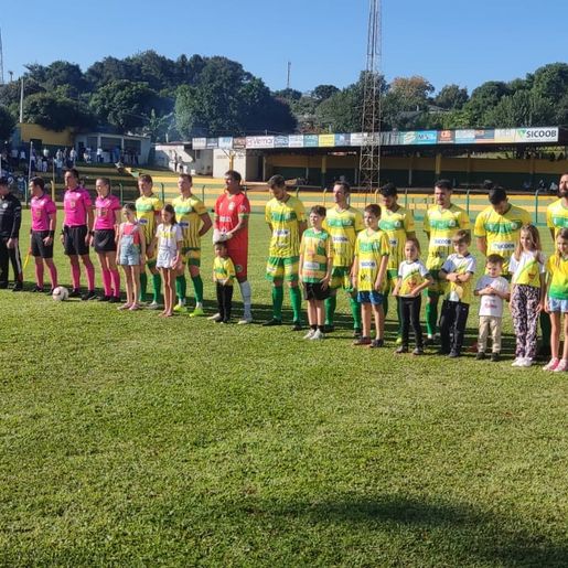 Torcedor comparece para apoiar o Ypiranga em jogo decisivo 