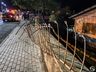 VÍDEO: condutor recusa bafômetro após capotar carro e invadir residência