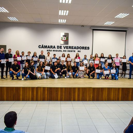 Vereadores Mirins da terceira Legislatura são diplomados 