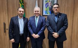 	 Governador debate expansão de leitos de UTI neonatais e pediátricas no Ministério da Saúde