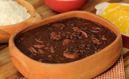 Tradicional feijoada do aniversário de Guarujá do Sul será em formato drive-thru