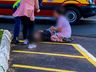Ciclista fica ferido em acidente no centro de São Miguel do Oeste; vídeo