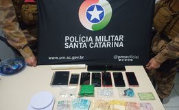 Mulher é presa pelo crime de tráfico de drogas em São Miguel do Oeste