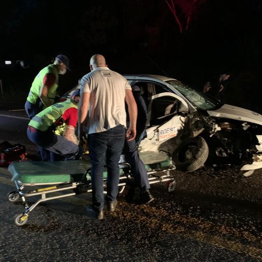 VÍDEO: Colisão envolvendo três carros deixa feridos na BR-282 em SMO