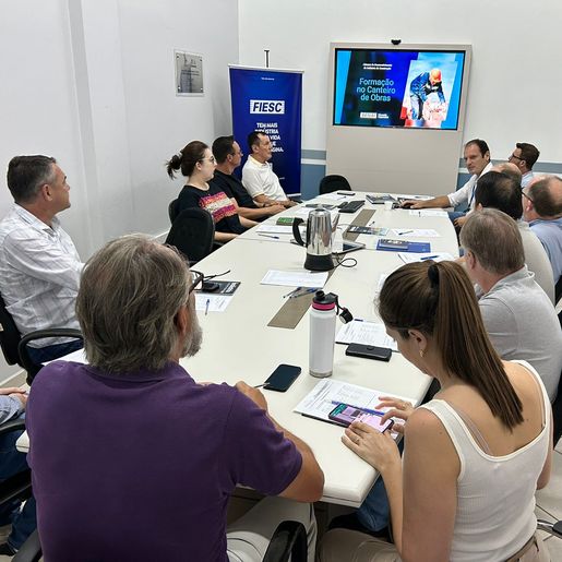 Fiesc apresenta projeto para formação de mão de obra na construção civil