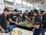 Jeep Clube prepara risoto beneficente para mais de 600 pessoas em evento da Apae de SMO