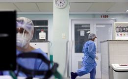Hospital Regional do Oeste, em Chapecó, acende alerta para lotação de leitos de UTI
