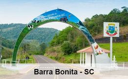 Com estiagem, Barra Bonita transporta água para moradores do interior