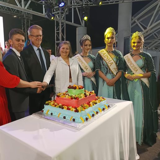 Grande público prestigia aniversário de 103 anos de colonização de Mondaí