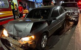 VÍDEO: Acidente envolve três veículos na Waldemar Rangrab, no centro de SMO