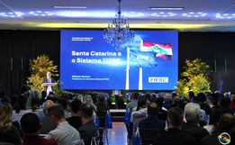 Fórum de Liderança Industrial reúne empresários e autoridades em São Miguel do Oeste