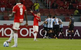 Com ajuda de gol contra, Inter empata com o Guaireña no Beira-Rio