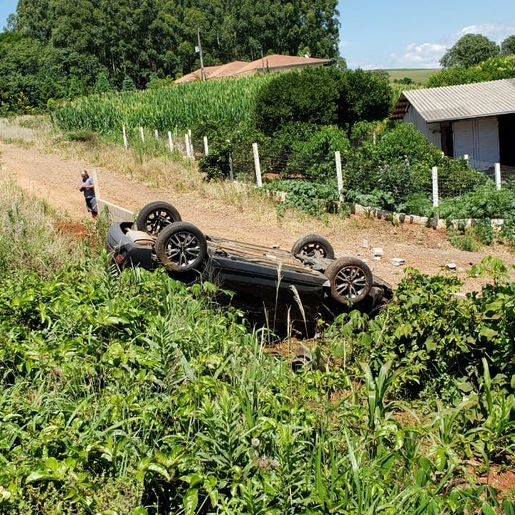 VÍDEO: Condutor é detido após fugir de local de acidente