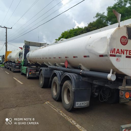 VÍDEO: PMR de Iporã do Oeste flagra transporte irregular de alimentos na SC 163