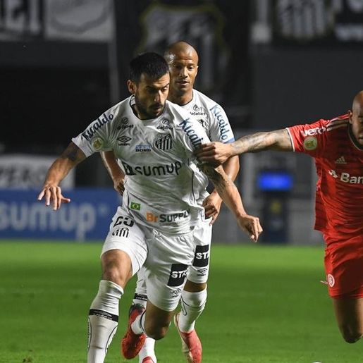 Dos males, o menor, Inter busca o empate com o Santos no fim do jogo na Vila