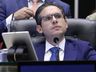 Motta encerra sessão e chama reunião de líderes após oposição ocupar plenário da Câmara