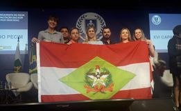 Escola Cívico Militar de São Miguel do Oeste recebe certificação do MEC