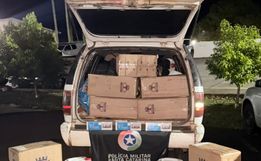 Motorista foge da PM e abandona carro com agrotóxicos e cigarros contrabandeados em SMO