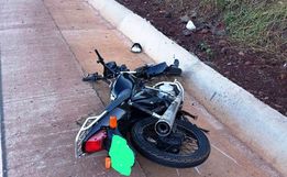 Batida entre carro e moto deixa homem ferido na BR-163