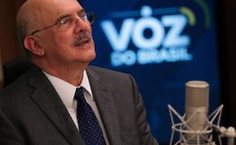 Arma do ex-ministro da Educação dispara acidentalmente no aeroporto de Brasília