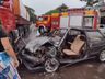 Colisão entre caminhão e carro deixa dois feridos