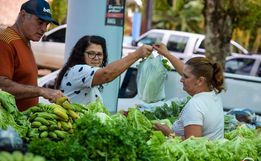 Associação dos Feirantes está preocupada com baixa procura de produtos