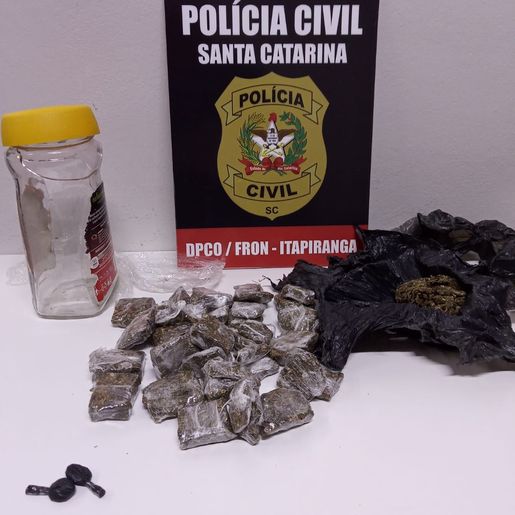 Polícia apreende maconha no centro de Itapiranga