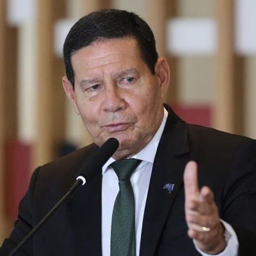 Vice-presidente diz que país não é "República de banana” e garante eleições