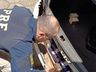 PRF encontra 25 kg de maconha escondidos em carro abordado na BR-282