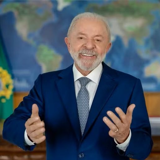 Na TV, Lula defende nova isenção do IR e critica 'privilégios'