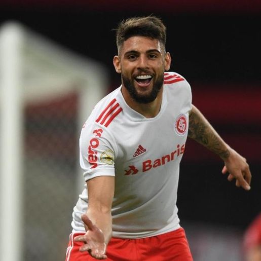 Com grande atuação e muita  facilidade Inter Goleia o Flamengo no Maracanã 