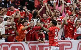 Inter vira contra o Flamengo e vence a primeira no Brasileirão 2023