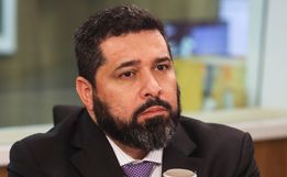 Correios: Após prejuízos bilionários, presidente entrega carta de demissão