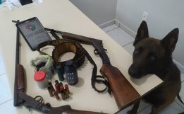 PM cumpre mandado de prisão e apreende arma de fogo em Bandeirante