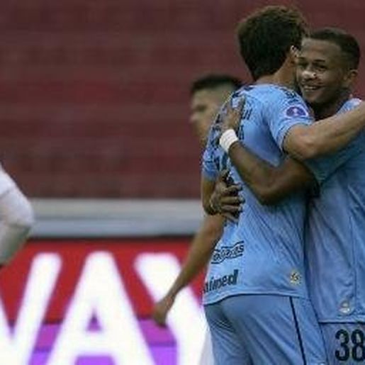 Grêmio vence a LDU por 1 a 0 e larga em vantagem nas oitavas da Sul-Americana