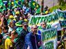 Imagens: Manifestantes pedem intervenção Federal em frente ao 14ºRCMec