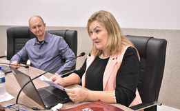 Vereadora de São Miguel do Oeste propõe uniforme escolar gratuito para alunos da rede municipal