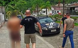 Mulher denuncia ex-companheiro por estupro e cárcere privado após fugir de casa em SC