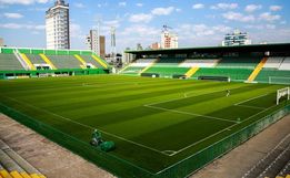 Chapecoense e Avai se enfrentam pelo Campeonato Catarinense