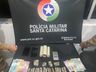 Cão farejador ajuda PM a encontrar drogas e homem é preso por tráfico em SMO